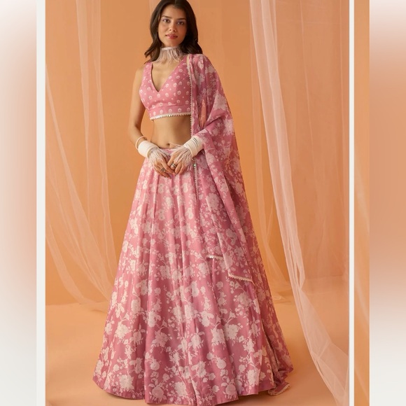 Other - Elegant Pink Floral Lehenga